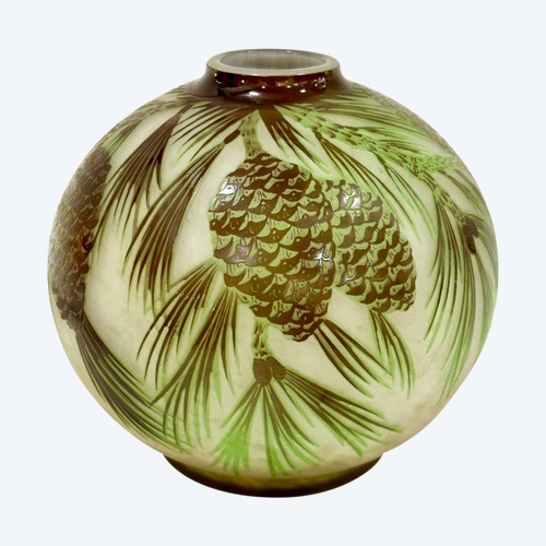 Delatte Art Nouveau Vase "With Pine Cones"