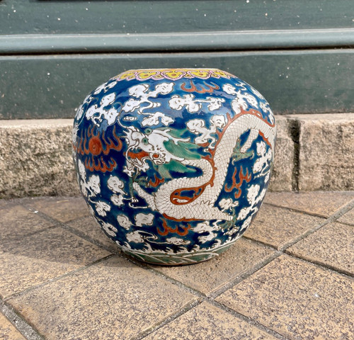 Chinese Porcelain Vase, Late Nineteenth
