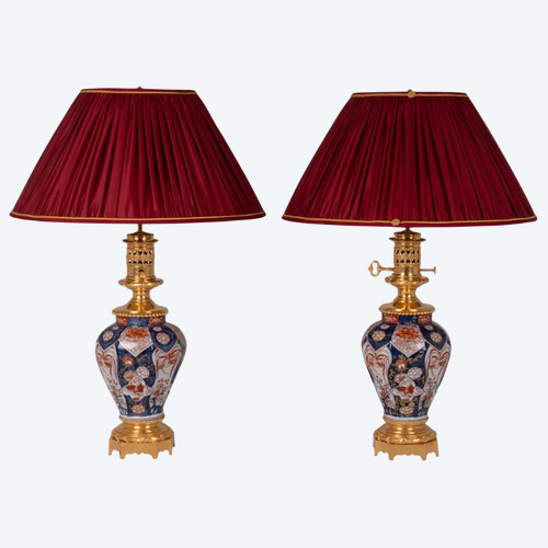 Coppia di lampade in porcellana e bronzo Imari, 1880 circa, LS53631044