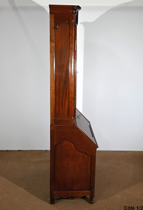Exceptional Scriban Chest of Drawers from Port Nantais in Cuban Mahogany – 1750