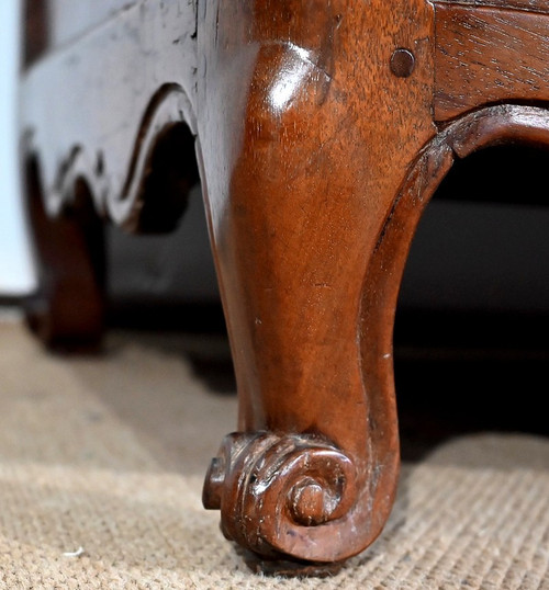 Exceptional Scriban Chest of Drawers from Port Nantais in Cuban Mahogany – 1750