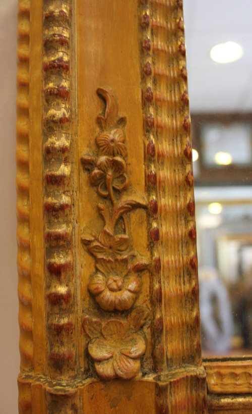 Specchio antico restauro, oro e patina 71 x 89 cm
