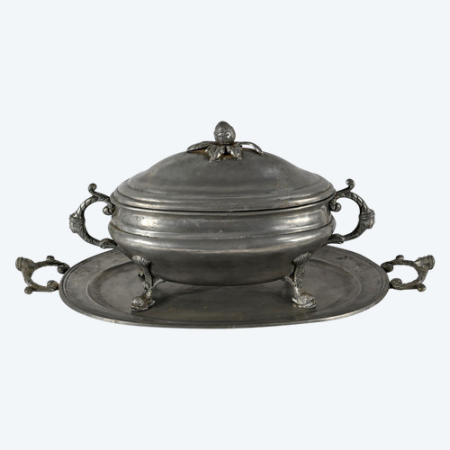 Tureen and Tray in Fine Pewter, stamped L.Houzeaux – Early 20th Century