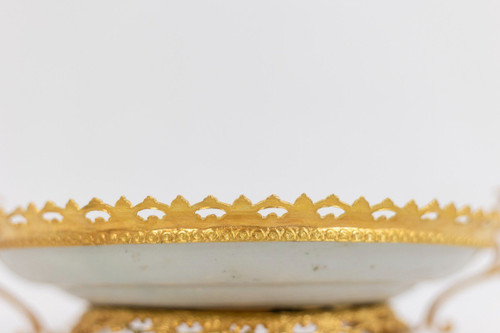 Assiette En Porcelaine De Canton Et Bronze, Circa 1880