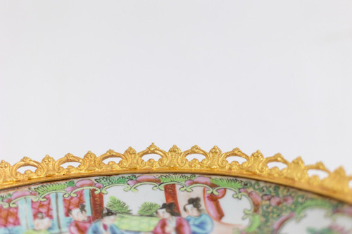 Assiette En Porcelaine De Canton Et Bronze, Circa 1880