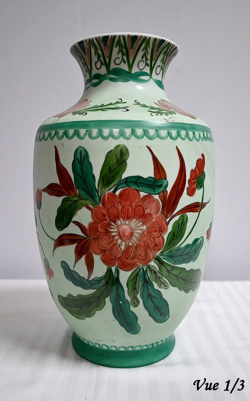 Mit Blumen verzierte Limoges-Porzellanvase – frühes 20. Jahrhundert