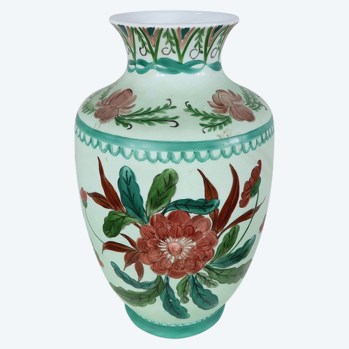 Mit Blumen verzierte Limoges-Porzellanvase – frühes 20. Jahrhundert