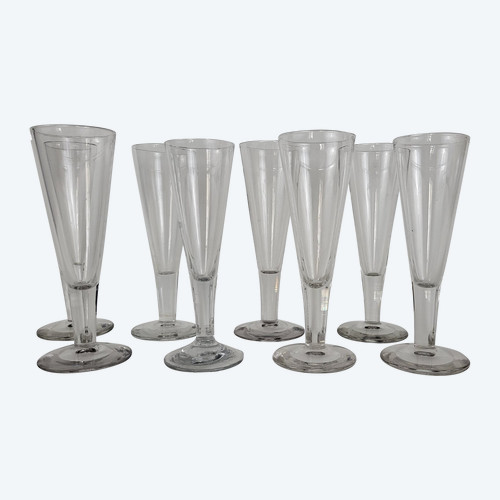 Set of 8 crystal champagne flutes