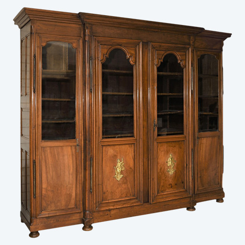 Grand Bibliothéque à Ressaut, noce, bronzi di Ch. Cressent, XVII e XIX secolo.
