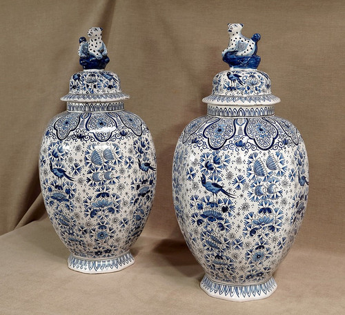 Pair of Delft-style earthenware vases - Late 19th century
