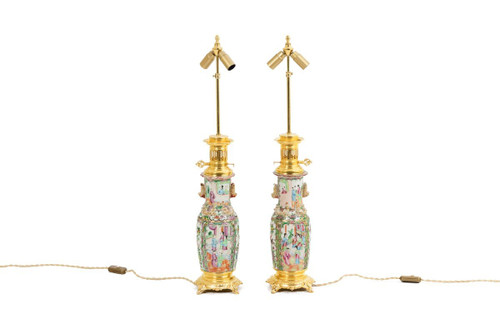 Paire De Lampes En Porcelaine De Canton Et Bronze Doré, Circa 1880, LS4849553A