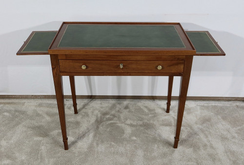 Small Mahogany Desk Table, Louis XVI period - Late 18th century