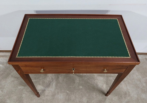 Small Mahogany Desk Table, Louis XVI period - Late 18th century