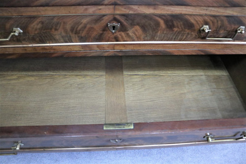 Comò in stile Luigi XVI con piano in marmo mogano