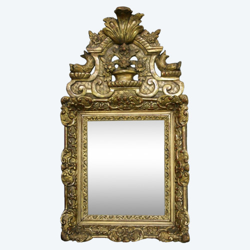 Miroir En Bois Et Stuc Doré d'époque Régence