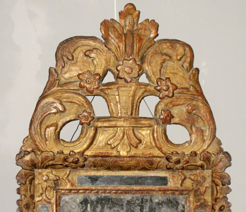 Specchiera Con Parechiusure Sormontata Da Frontone, Legno Dorato, Epoca Luigi XIV