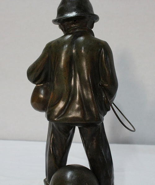 Jeune Joueur de rue" (Giovane giocatore di strada), di G. Demange - Inizio XX secolo