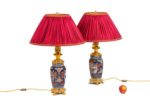 Paire De Lampes En Porcelaine d'Imari Et Bronze Doré, Circa 1880, Ls4547631