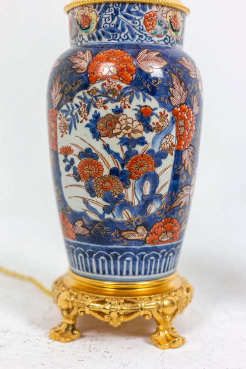 Paire De Lampes En Porcelaine d'Imari Et Bronze Doré, Circa 1880, Ls4547631