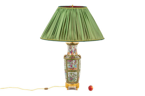 Grande lampada in porcellana di Canton, 1880 circa