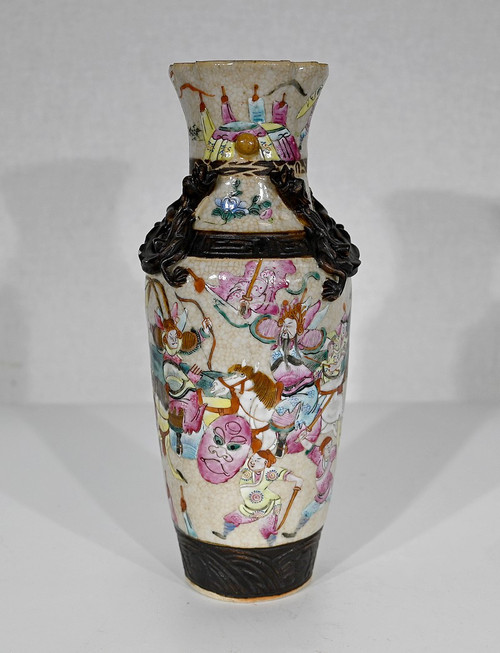 Vase in Nanjing Porcelain, China - Late 19th century