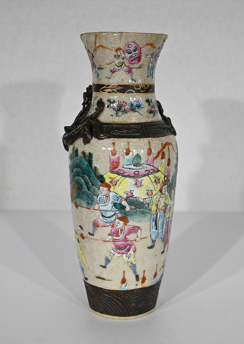 Vase in Nanjing Porcelain, China - Late 19th century