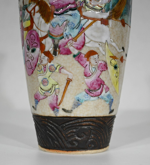 Vase in Nanjing Porcelain, China - Late 19th century