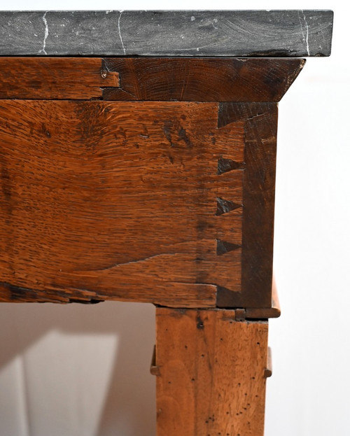 Piccola consolle di proprietà in noce, periodo di restauro - inizio XIX secolo
