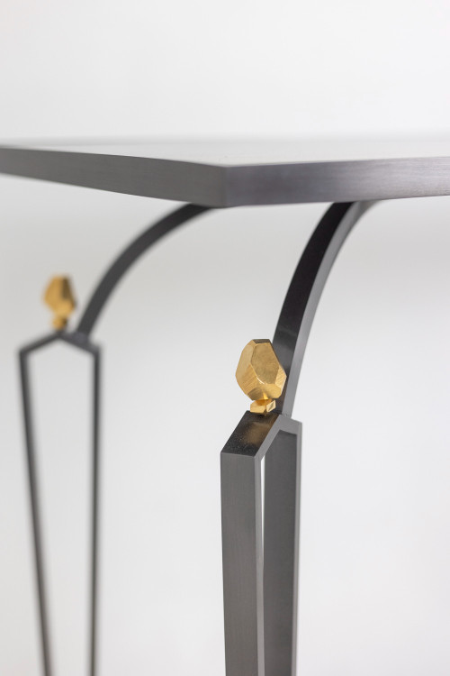 Antoine Dariule, Console in acciaio e ottone patinato, opera contemporanea
