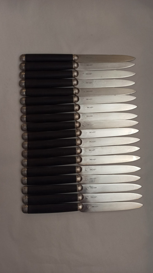 18 coltelli da frutta in argento massiccio