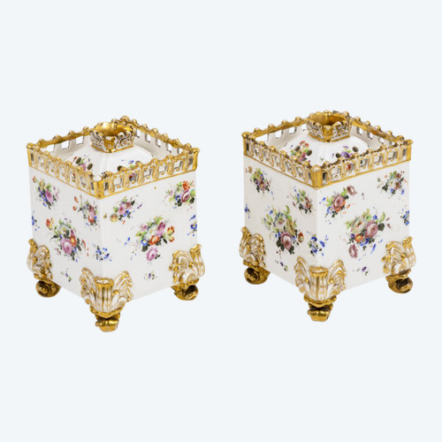 Pair Of Paris Porcelain Covered Pots, 19th Century - LS3142301