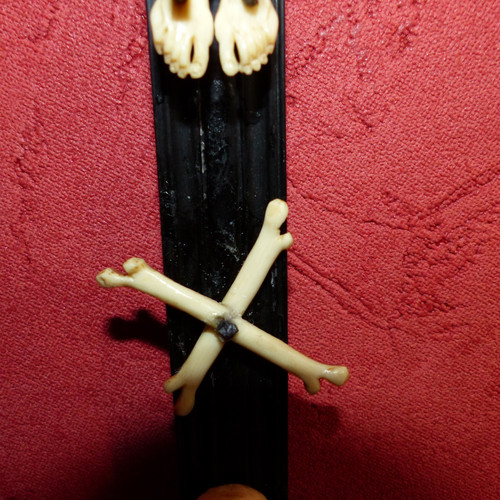 Crucifix avec croix en ébène et beau Christ sculpté 19ème