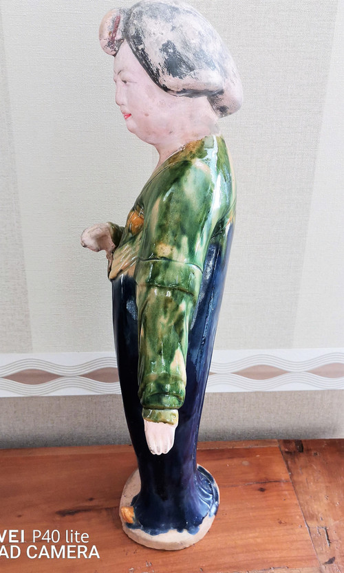 Statuetta in terracotta Dama di corte Cina alta 43cm XIX secolo