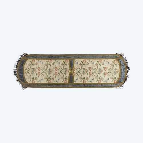 Chemin De Table En Soie Brodée, XIXe Siècle - Op297301