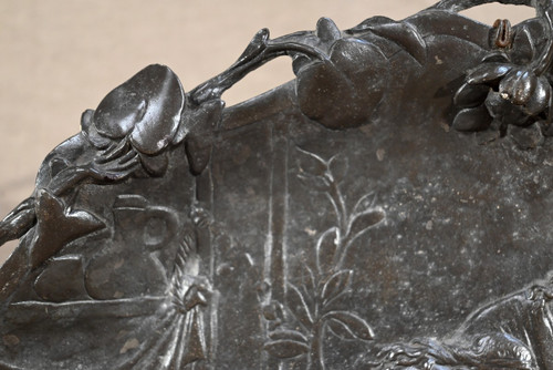 Bronze tray "A Slave Trader", signed A.Moreau after V.Giraud - Late 19th century