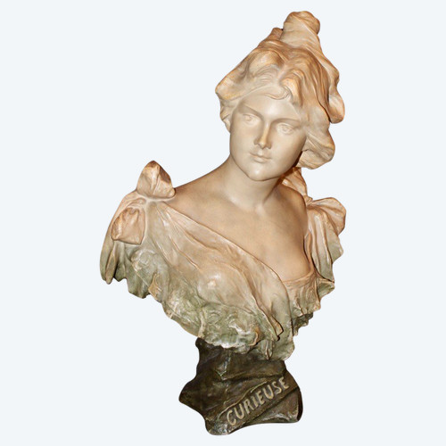 Jugendstil-Skulptur einer jungen Frau mit dem Titel „Curious“ von Madrassi