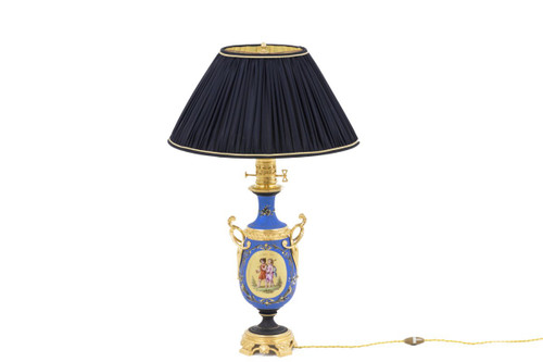 Coppia Di Lampade In Porcellana Stile Neoclassico, Periodo Napoleone III - LS40641431