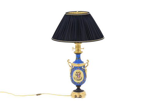 Coppia Di Lampade In Porcellana Stile Neoclassico, Periodo Napoleone III - LS40641431