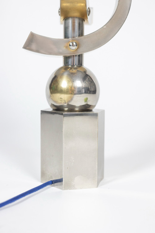 Lampada scultorea in metallo cromato, anni '70