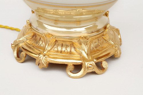 Coppia di lampade in porcellana crema e oro iridescente, XIX secolo - LS3351771
