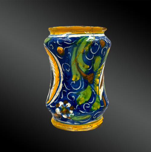 APOTHECARY POT called ALBARELLO - Caltagirone, Sicily, Italy - 17th century