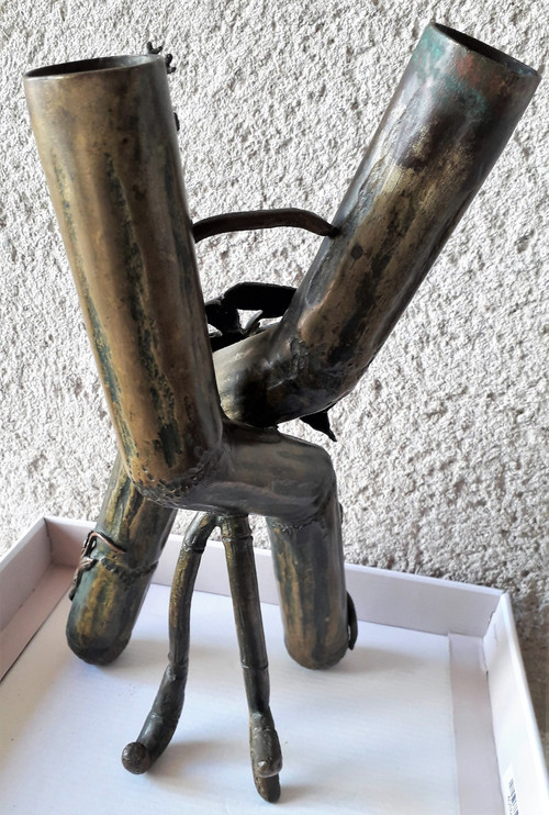 scultura in bronzo a doppio vaso