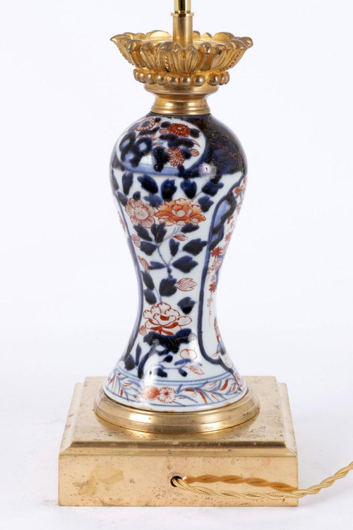 Paire de lampes en porcelaine à décor Imari, fin XIXème siècle - LS3920701