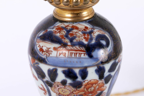 Paire de lampes en porcelaine à décor Imari, fin XIXème siècle - LS3920701
