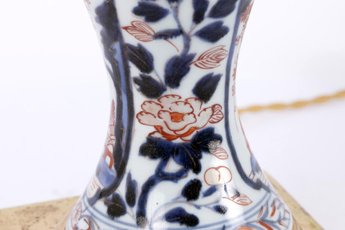 Paire de lampes en porcelaine à décor Imari, fin XIXème siècle - LS3920701