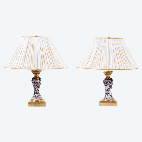 Paire de lampes en porcelaine à décor Imari, fin XIXème siècle - LS3920701