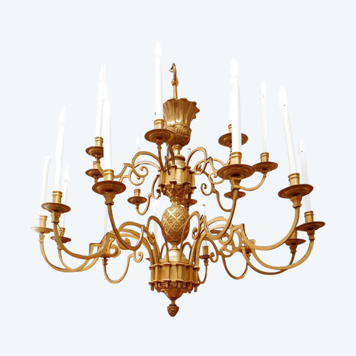 Maison Delisle, Grand lustre en bronze doré à décor d’œuf stylisé, travail des années 1970 - 31782801