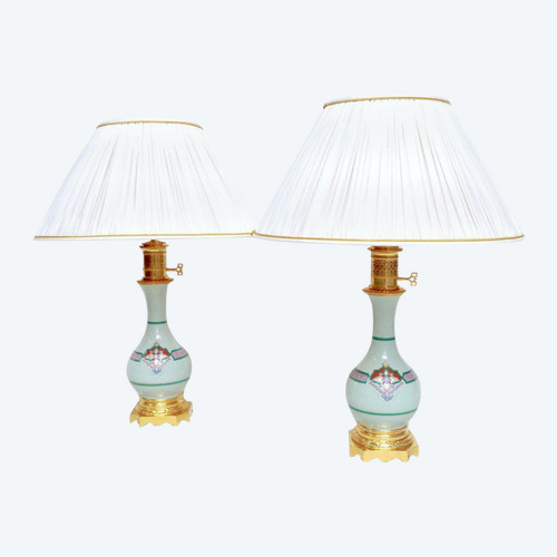 Paire de lampes en porcelaine céladon, XIXe siècle - LS3537771