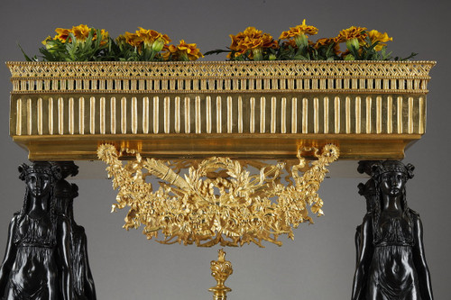 Jardinière de table à cariatides en bronze et marbre vert de mer, style Empire, XIXe siècle
