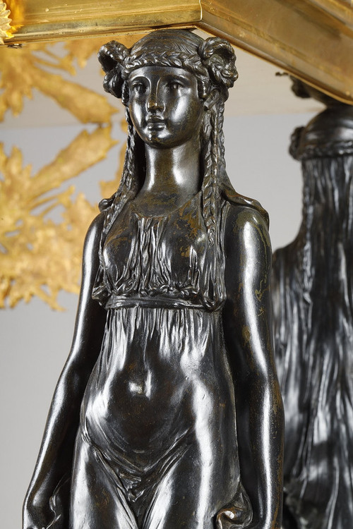 Jardinière de table à cariatides en bronze et marbre vert de mer, style Empire, XIXe siècle